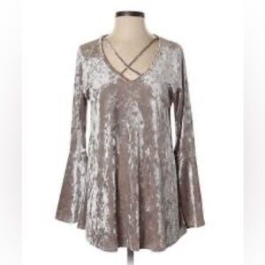 NWT Jodifl Criss Cross Velvet PulloveTunic Blouse in Champagne with Bell Sleeves